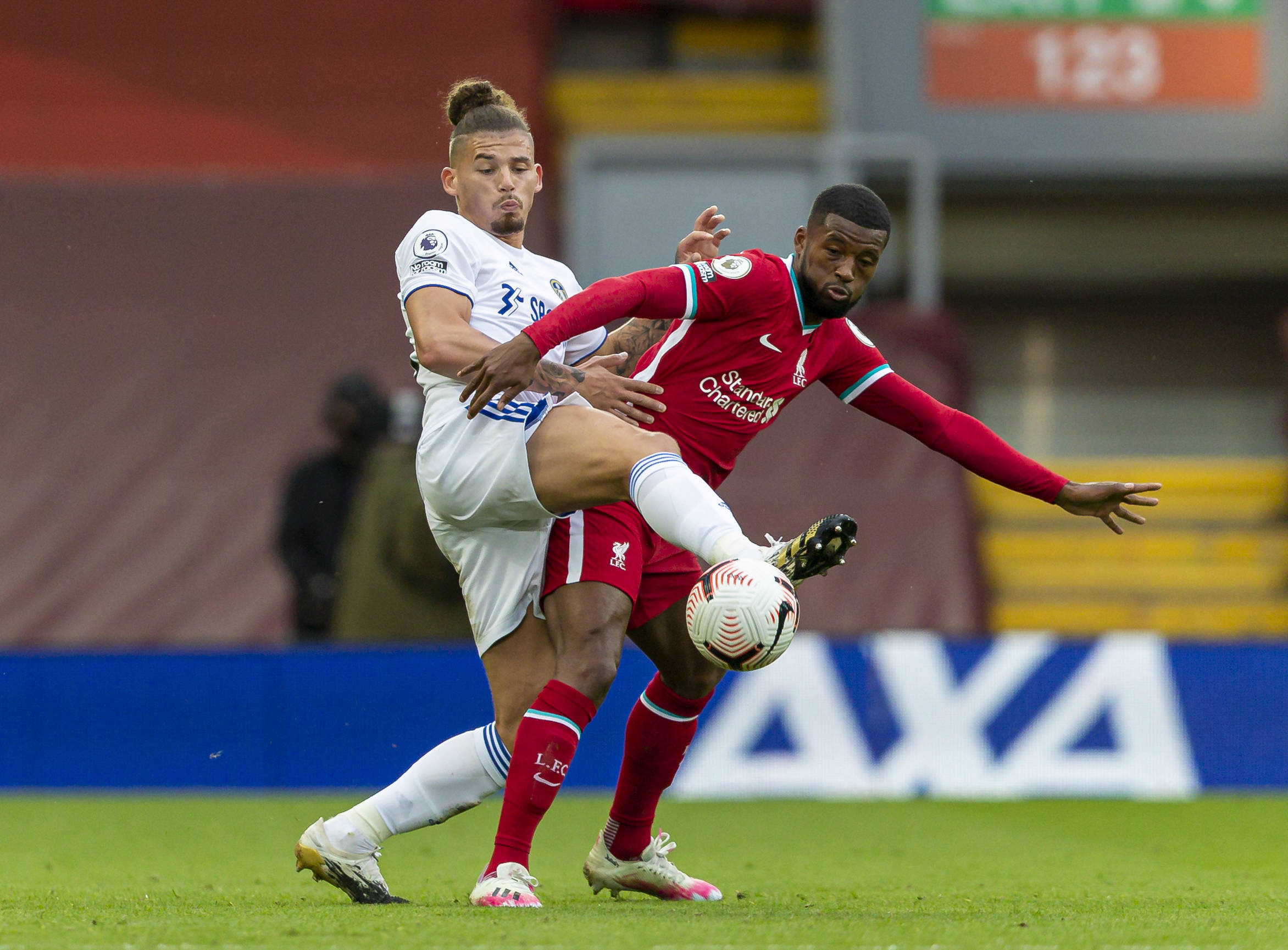 球员必须不 球员必须不